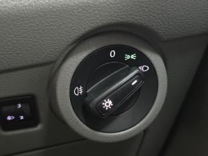 Volkswagen Transporter 2.0TDI Kombi SWB Trendline auto - Image 14