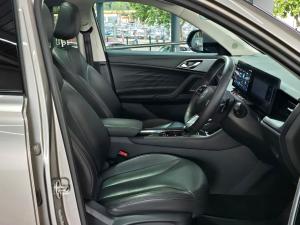 MG HS 2.0T Luxury - Image 10