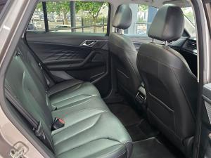 MG HS 2.0T Luxury - Image 17