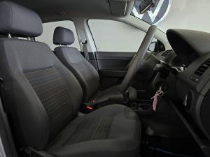 Volkswagen Polo Vivo hatch 1.4 Conceptline - Image 14