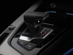 Audi A4 35TFSI Black Edition - Image 6