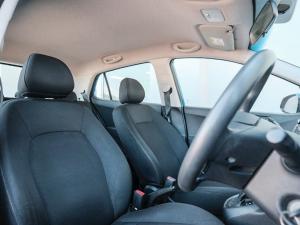 Hyundai Grand i10 1.0 Motion auto - Image 6