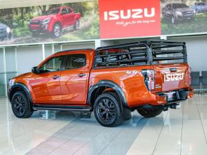 Isuzu D-Max 3.0TD double cab V-Cross 4x4 - Image 4