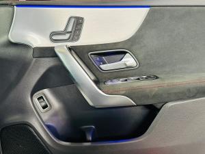Mercedes-Benz CLA CLA35 4Matic - Image 10