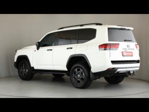Toyota Land Cruiser 300 3.5T GR-Sport - Image 21