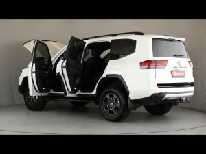 Toyota Land Cruiser 300 3.5T GR-Sport - Image 25