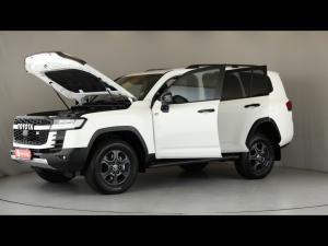 Toyota Land Cruiser 300 3.5T GR-Sport - Image 27