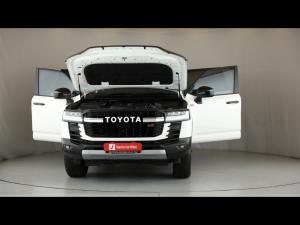 Toyota Land Cruiser 300 3.5T GR-Sport - Image 28