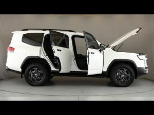 Toyota Land Cruiser 300 3.5T GR-Sport - Image 30