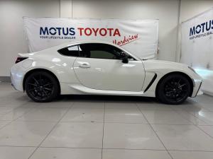 Toyota GR86 2.4 auto - Image 3