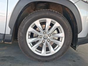 Toyota Corolla Cross 1.8 Hybrid XS - Image 13