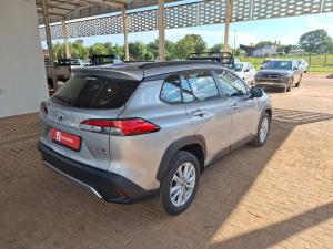 Toyota Corolla Cross 1.8 Hybrid XS - Image 2