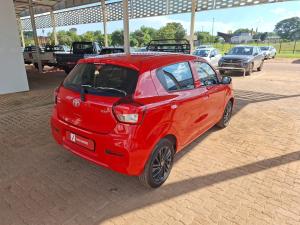 Toyota Vitz 1.0 XR manual - Image 2