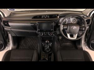 Toyota Hilux 2.4GD-6 double cab 4x4 Raider manual - Image 6