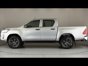 Toyota Hilux 2.4GD-6 double cab 4x4 Raider manual - Image 22
