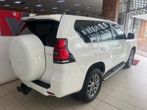Toyota Land Cruiser Prado 3.0DT VX-L - Image 2
