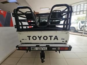 Toyota Land Cruiser 79 4.5D-4D V8 double cab LX - Image 5