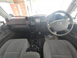 Toyota Land Cruiser 79 4.5D-4D V8 double cab LX - Image 6