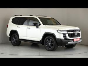 Toyota Land Cruiser 300 3.3D GR-Sport - Image 1