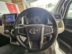 Toyota Quantum 2.8 SLWB panel van - Image 8