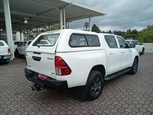 Toyota Hilux 2.4GD-6 double cab 4x4 Raider manual - Image 2