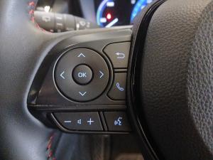Toyota Corolla Cross 1.8 Hybrid GR-Sport - Image 9