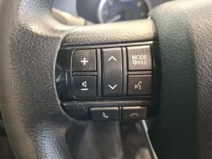 Toyota Hilux 2.4 GD-6 SRX 4X4 automaticS/C - Image 9