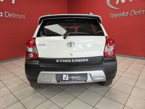 Toyota Etios Cross 1.5 Xs 5-Door - Image 5