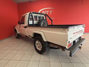 Toyota Land Cruiser 79 4.5DS/C - Image 9
