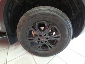 Nissan Navara 2.5DDTI PRO-4X 4X4 automatic D/C - Image 11
