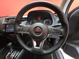 Nissan Navara 2.5DDTI PRO-4X 4X4 automatic D/C - Image 8