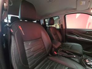 Nissan Navara 2.5DDTI PRO-4X 4X4 automatic D/C - Image 9