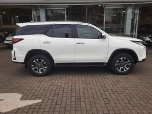 Toyota Fortuner 2.8GD-6 4X4 automatic - Image 3