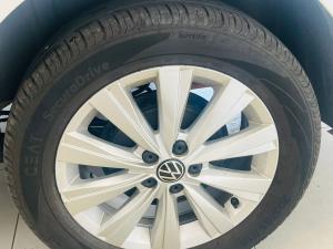 Volkswagen Polo 1.6 Life - Image 5