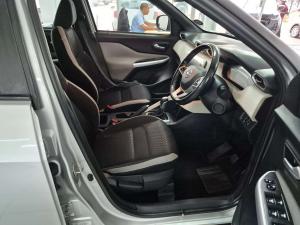 Nissan Magnite 1.0T Acenta CVT - Image 9