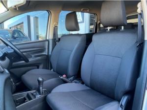 Suzuki Ertiga 1.5 GA - Image 7