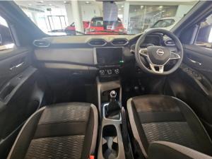 Nissan Magnite 1.0 Visia manual - Image 9