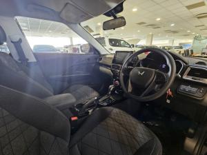 Mahindra XUV 3XO 1.2T MX2 auto - Image 5