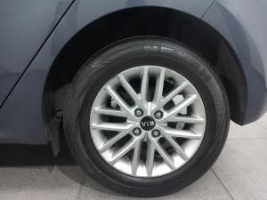 Kia Rio hatch 1.2 LS - Image 12