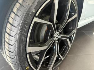 Volkswagen Polo Vivo hatch 1.4 - Image 14