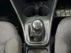 Volkswagen Polo Vivo hatch 1.4 - Image 9