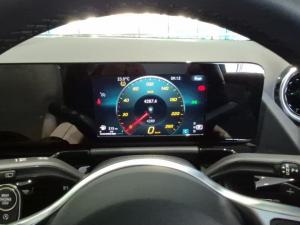 Mercedes-Benz GLA GLA200 - Image 13