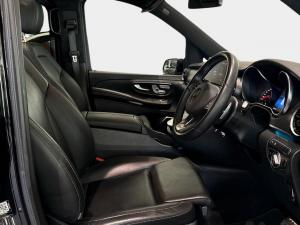 Mercedes-Benz V-Class V300d Exclusive - Image 13