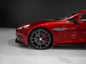 Aston Martin Vanquish coupe - Image 4