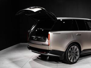 Land Rover Range Rover D350 HSE - Image 27