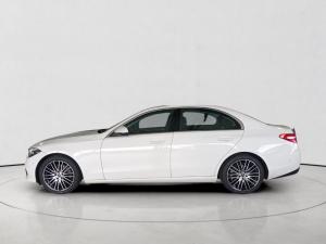 Mercedes-Benz C-Class C200 Avantgarde - Image 4