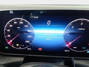 Mercedes-Benz GLC GLC300d 4Matic Avantgarde - Image 11