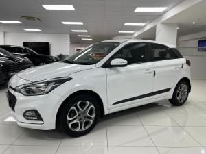 Hyundai i20 1.4 Fluid auto - Image 1