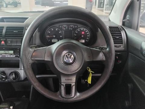 Image Volkswagen Polo Vivo sedan 1.4 Trendline auto