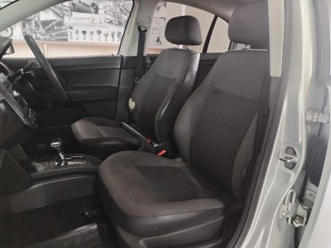 Image Volkswagen Polo Vivo sedan 1.4 Trendline auto
